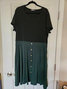 Women's Two-Tone Black and Dark Green Button-Front Midi Dress